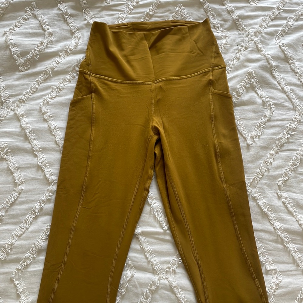 Lululemon high rise leggings with pockets - Picture 2 of 7